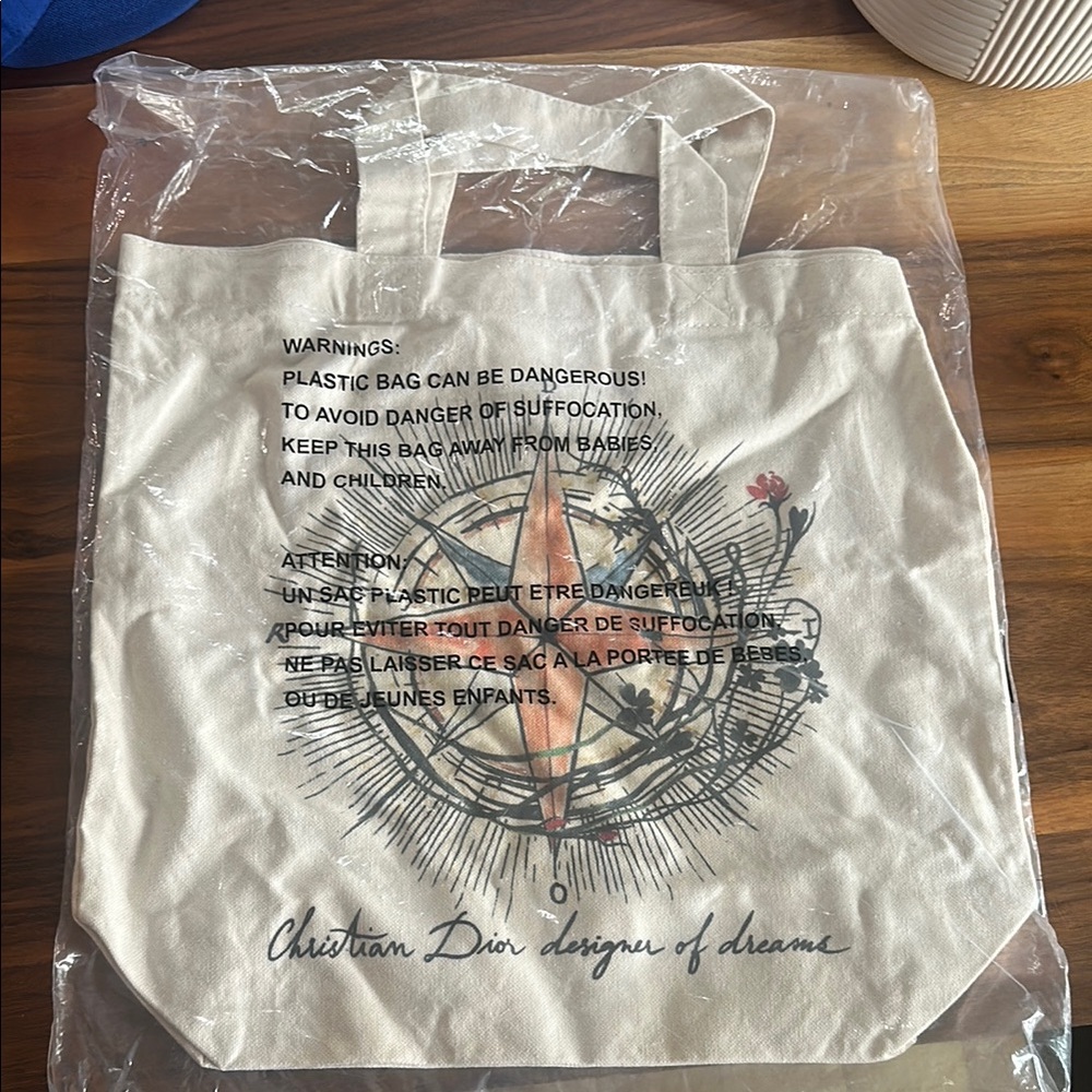 DIOR 2020 pre-fall around the world tote bag not toile de jouy book